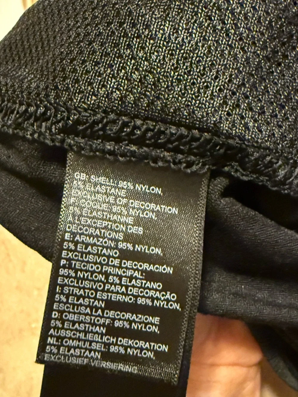 The North Face woman's like new Black Jogger pants size M - Picture 7 of 8